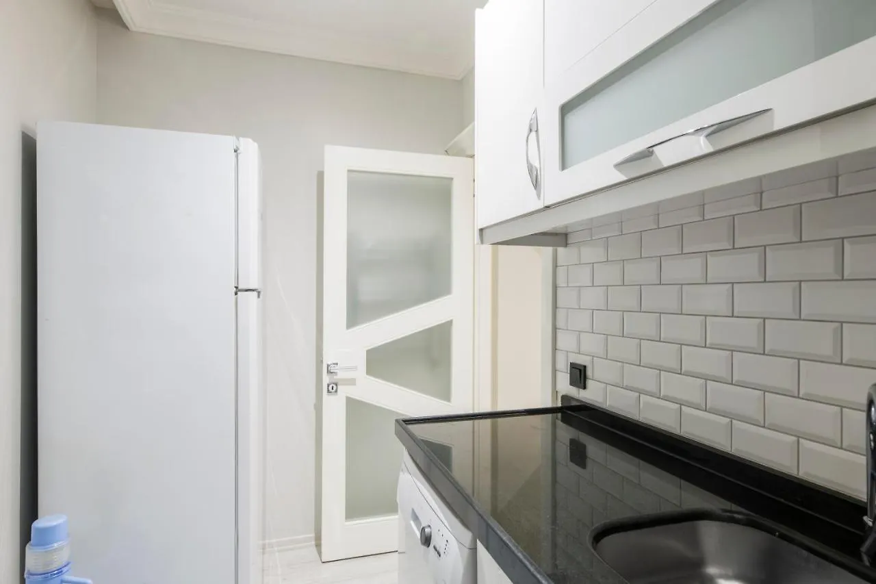 Peaceful 1 Bedroom Flat W/Ac Near Taksim - 7 Min Walk Istambul 0*,  Turquia