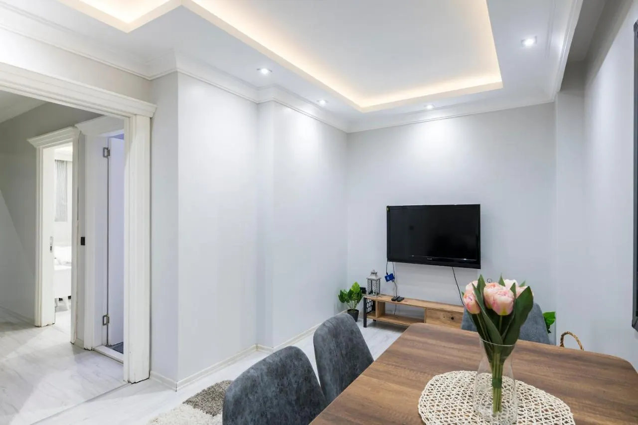 Peaceful 1 Bedroom Flat W/Ac Near Taksim - 7 Min Walk Istambul Apartamento